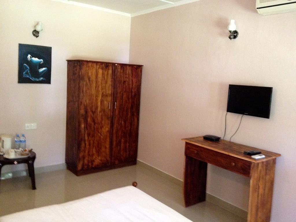 Hotel Fire Dragon Hideaway Negombo Pokoj fotografie